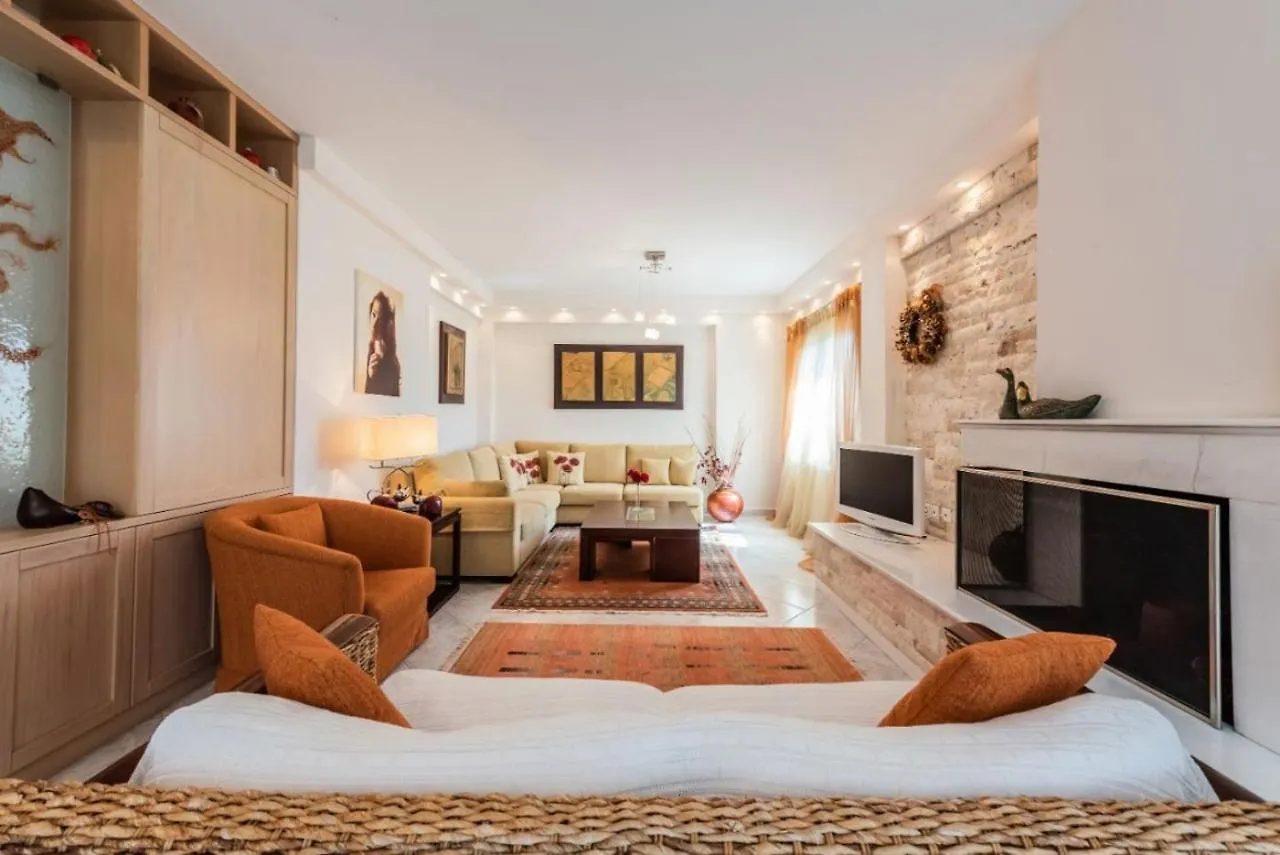 #Maria Villa And Cabin By Halu! Villas Epanomí Apartamento