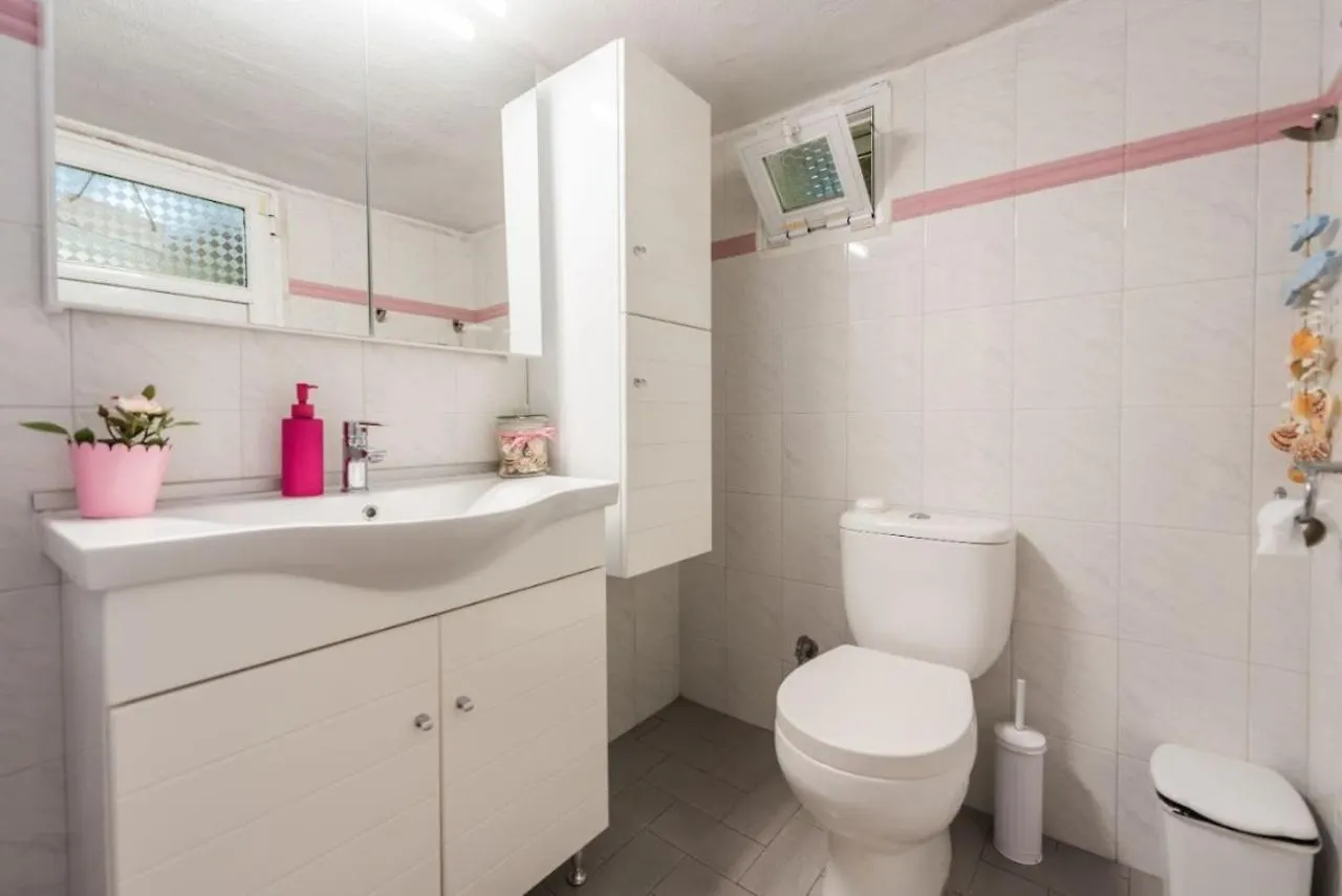 אפאנומי #Maria Villa And Cabin By Halu! Villas